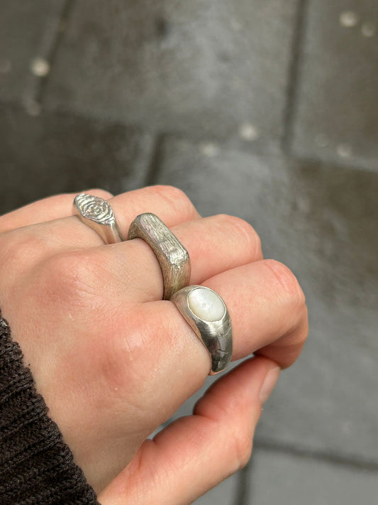 the mother of pearl ring