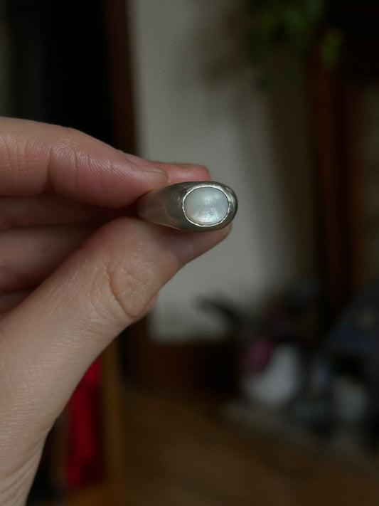 the mother of pearl ring